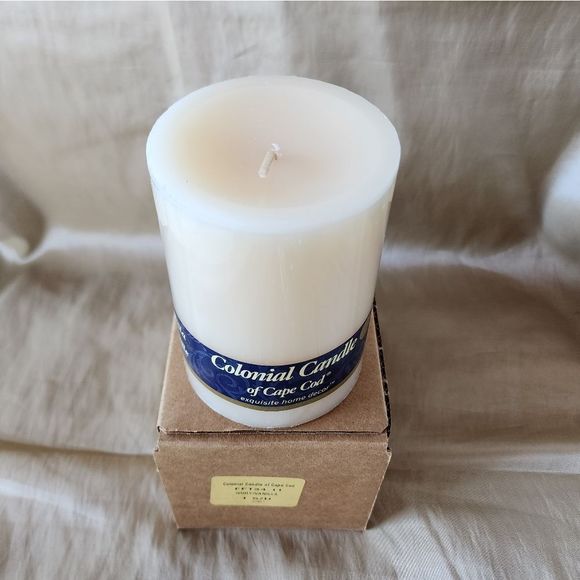 Vanilla Candle colonial candle of cape cod - Picture 5 of 7